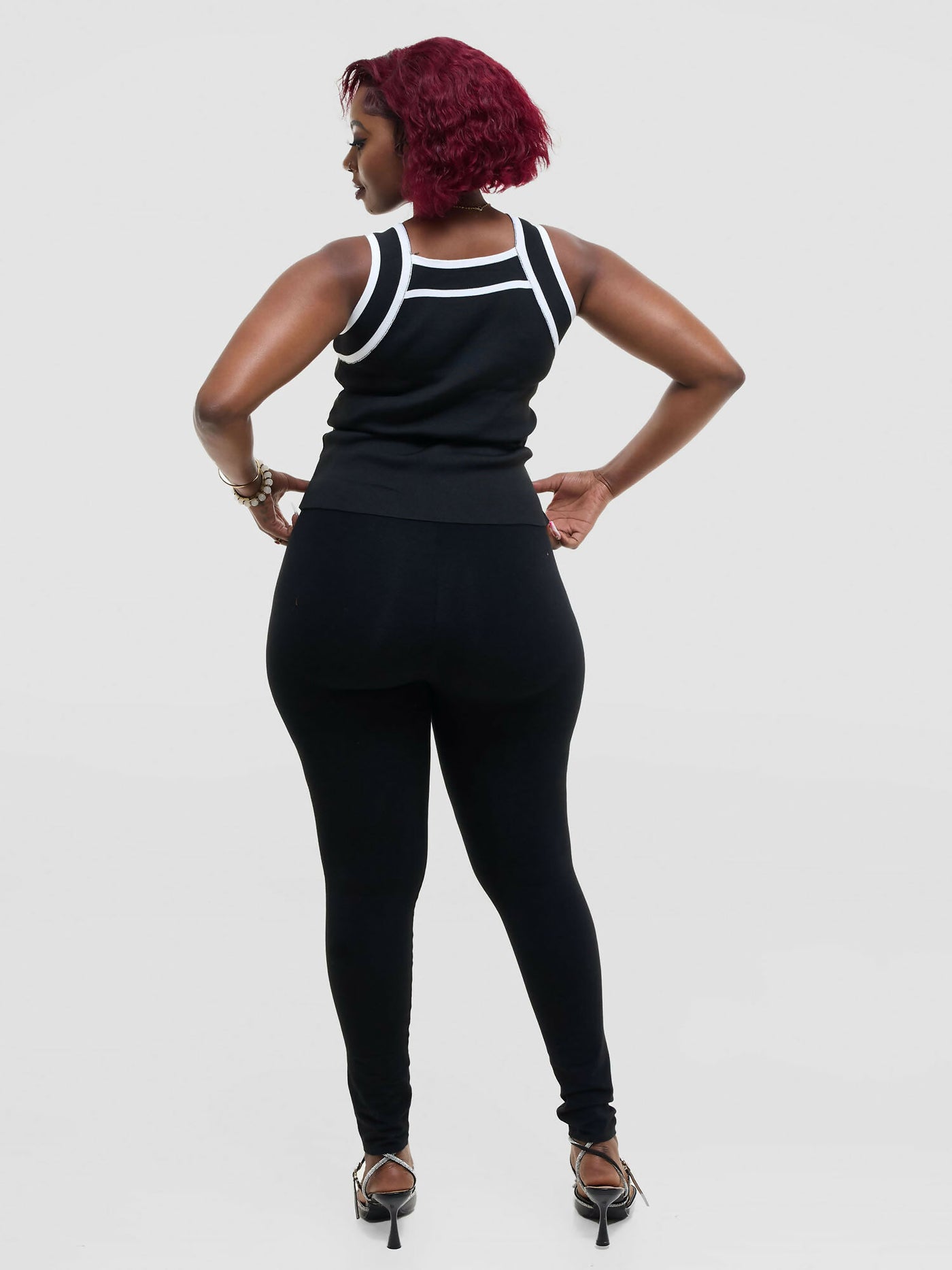 The Fashion Frenzy Bold Contrast Acrylic Tank Top – Black - Shopzetu