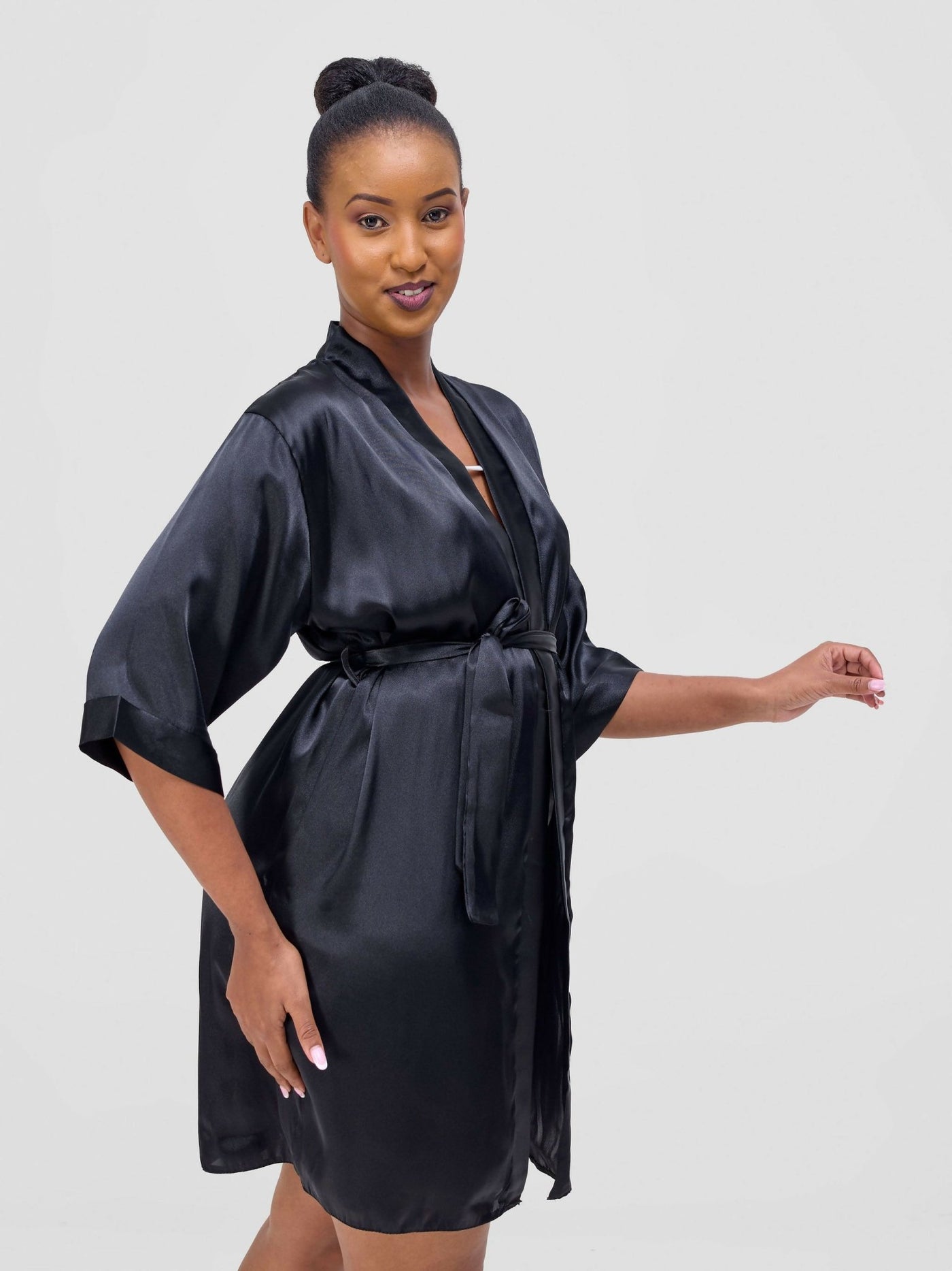iristyle Satin Short Robe - Black - Shopzetu