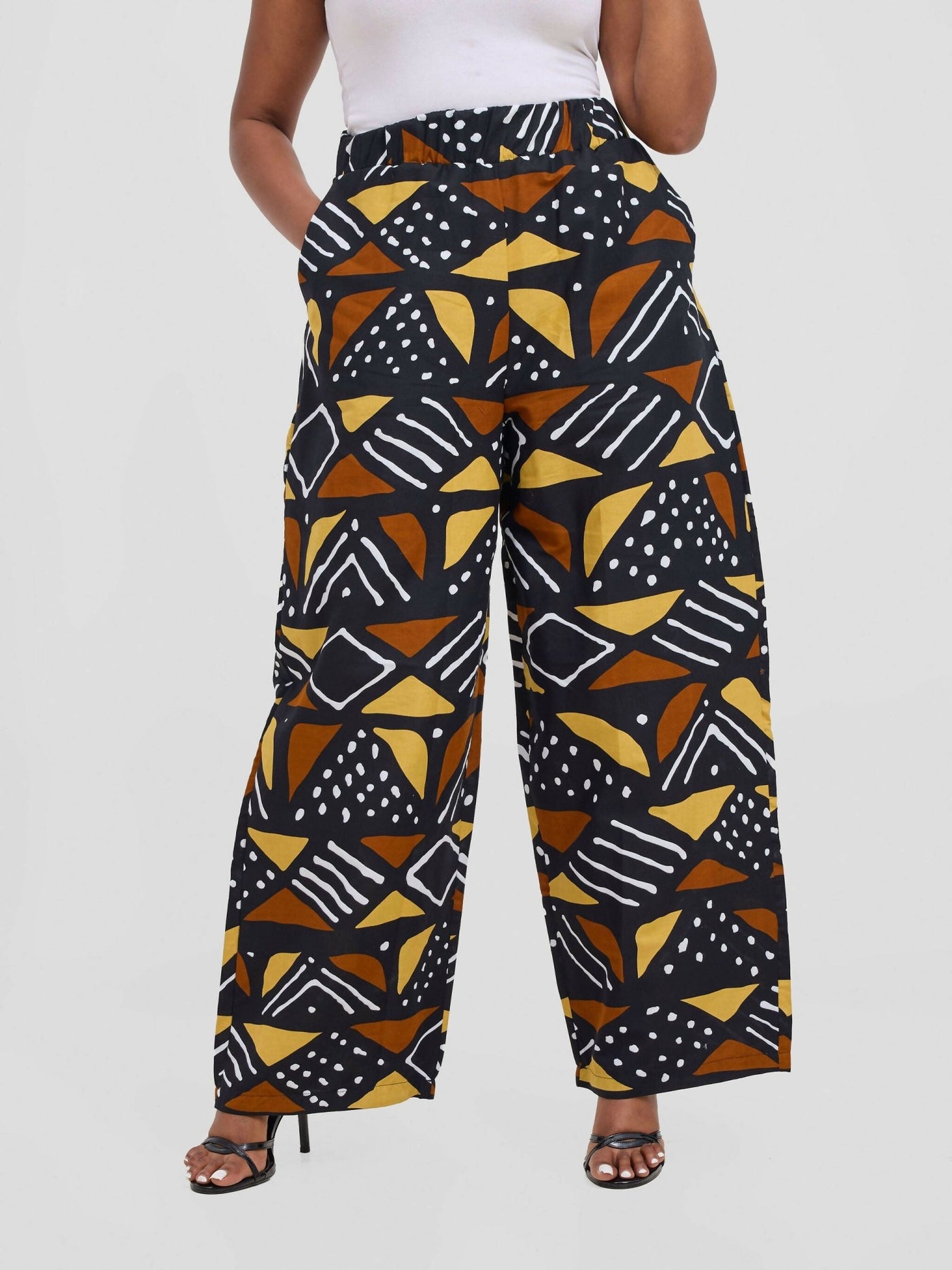 Gravio Fashions Zendaya Pant - Beige - Shopzetu