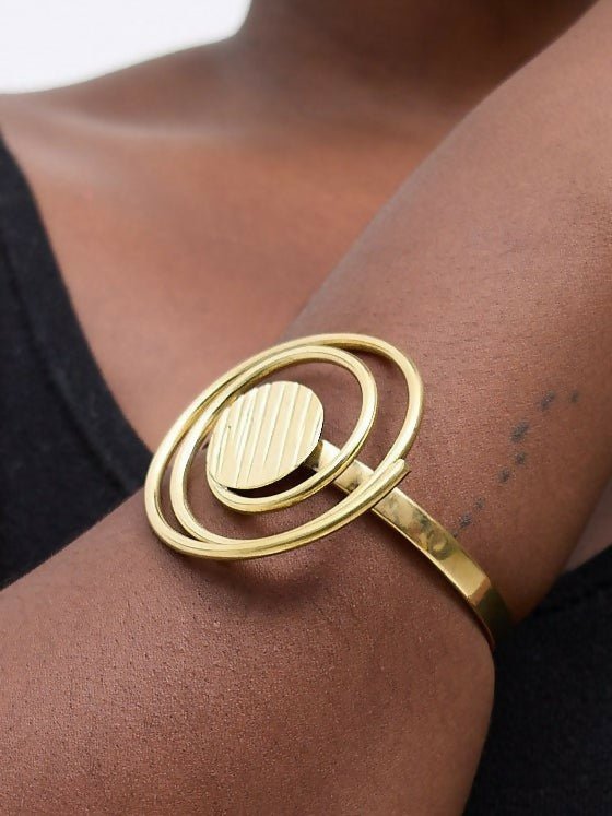 Kibali Adjustable Brass Bracelet - Gold Spiral - Shopzetu