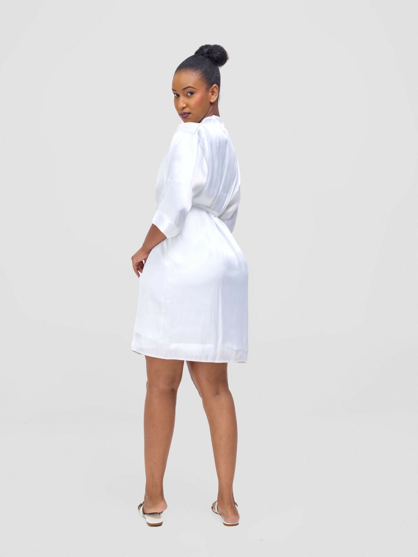 Iristyle Satin Short Robe - White - Shopzetu