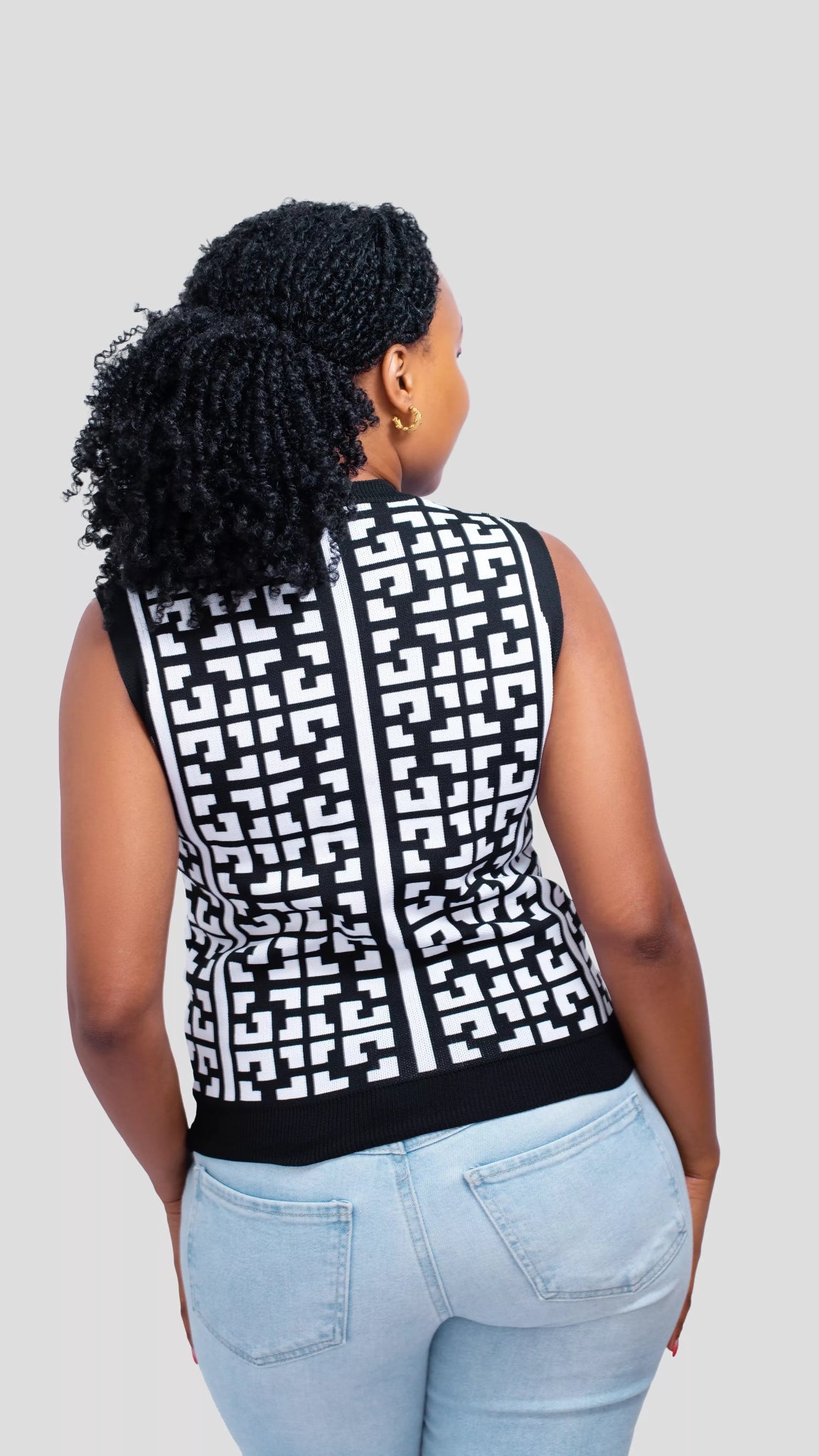 The Fashion Frenzy Sleeveless Sweater Top - Black - Shopzetu