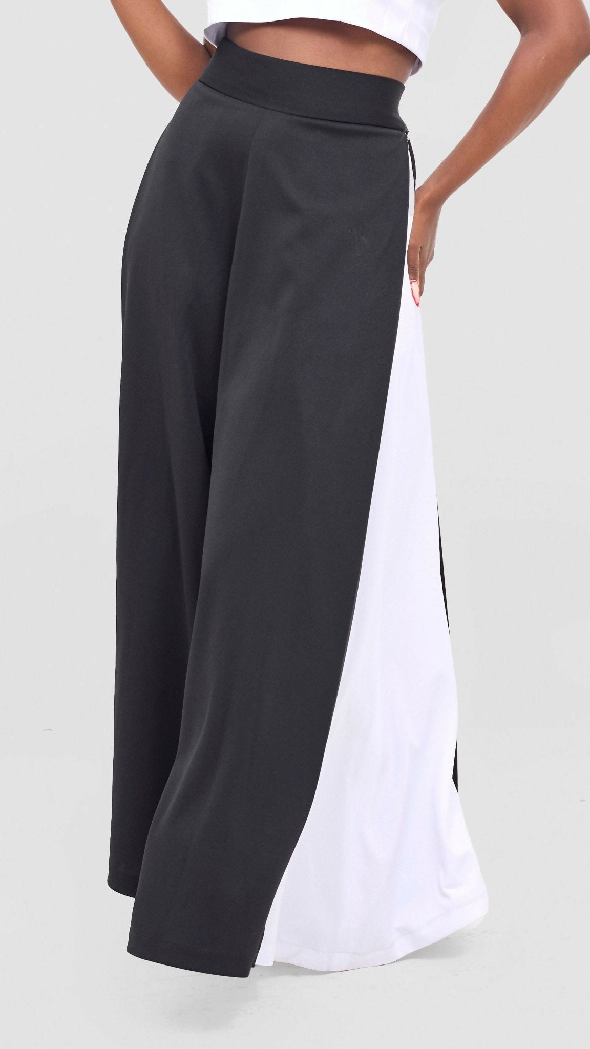 V - LUX Lavish Babe Palazzo Pant - Black / White - Shopzetu