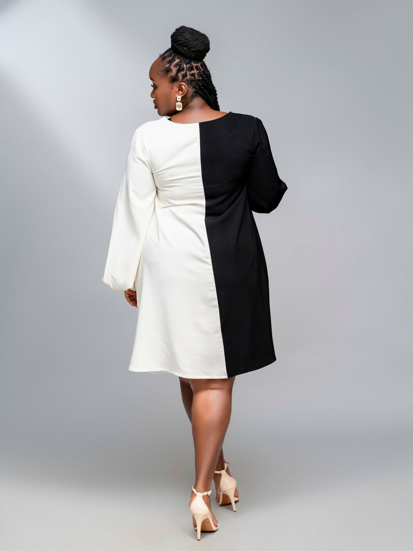 Zia Africa "Main Character " Two Toned Shift Dress - Black / White - Shopzetu