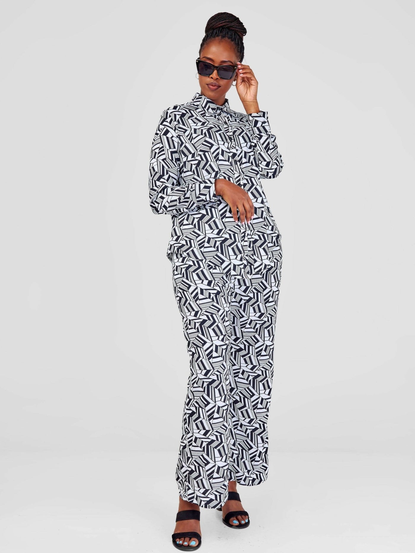 Purple Thread Noir Et Blanc Two Piece Set - Black / White - Shopzetu