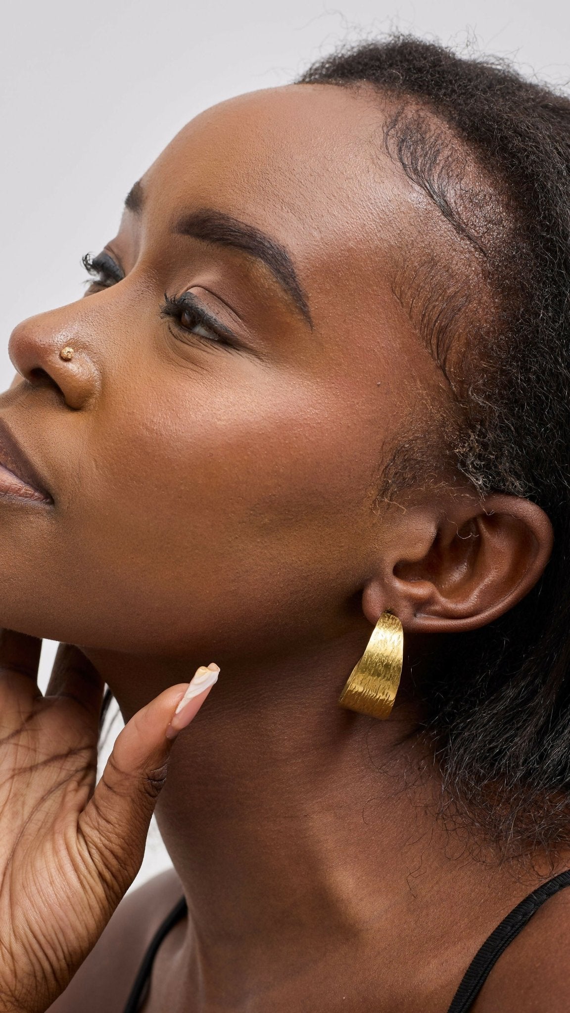 Ziria Designs Textured Hoop Earring - Brass - Shopzetu