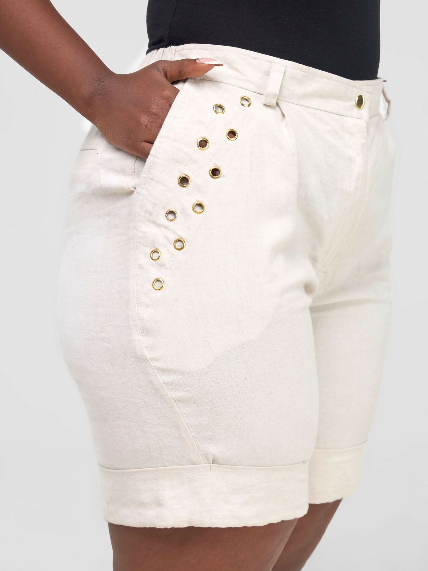 Inroses Hub Linen Shorts - Cream