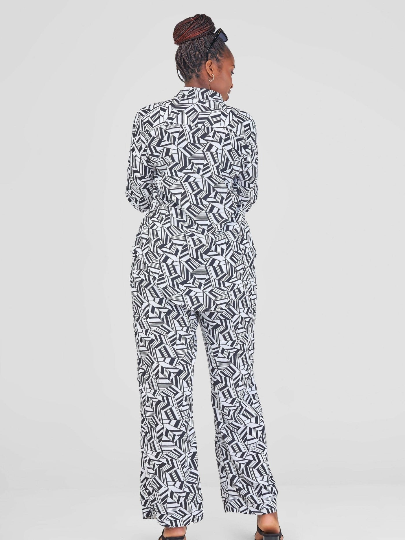 Purple Thread Noir Et Blanc Two Piece Set - Black / White - Shopzetu