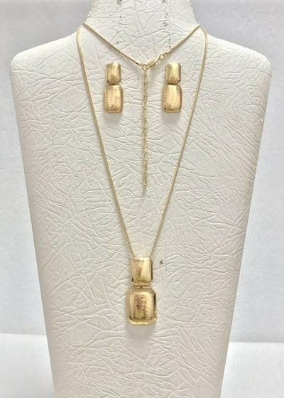 Accessorize With Style Plated Set Pendant - Gold - Shopzetu