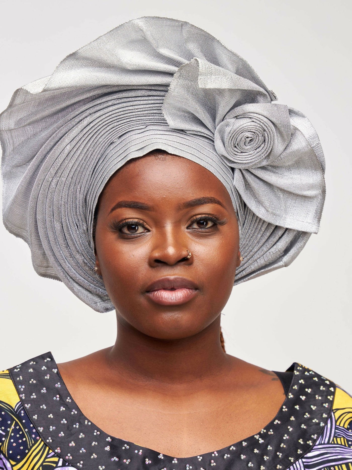 Manita Collections Silver 'auto gele' Headgear - Silver - Shopzetu