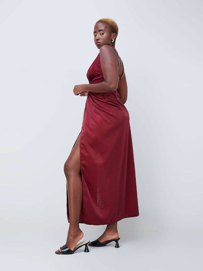 Da'joy Fashions Bond Girl Maxi Dress - Maroon - Shopzetu