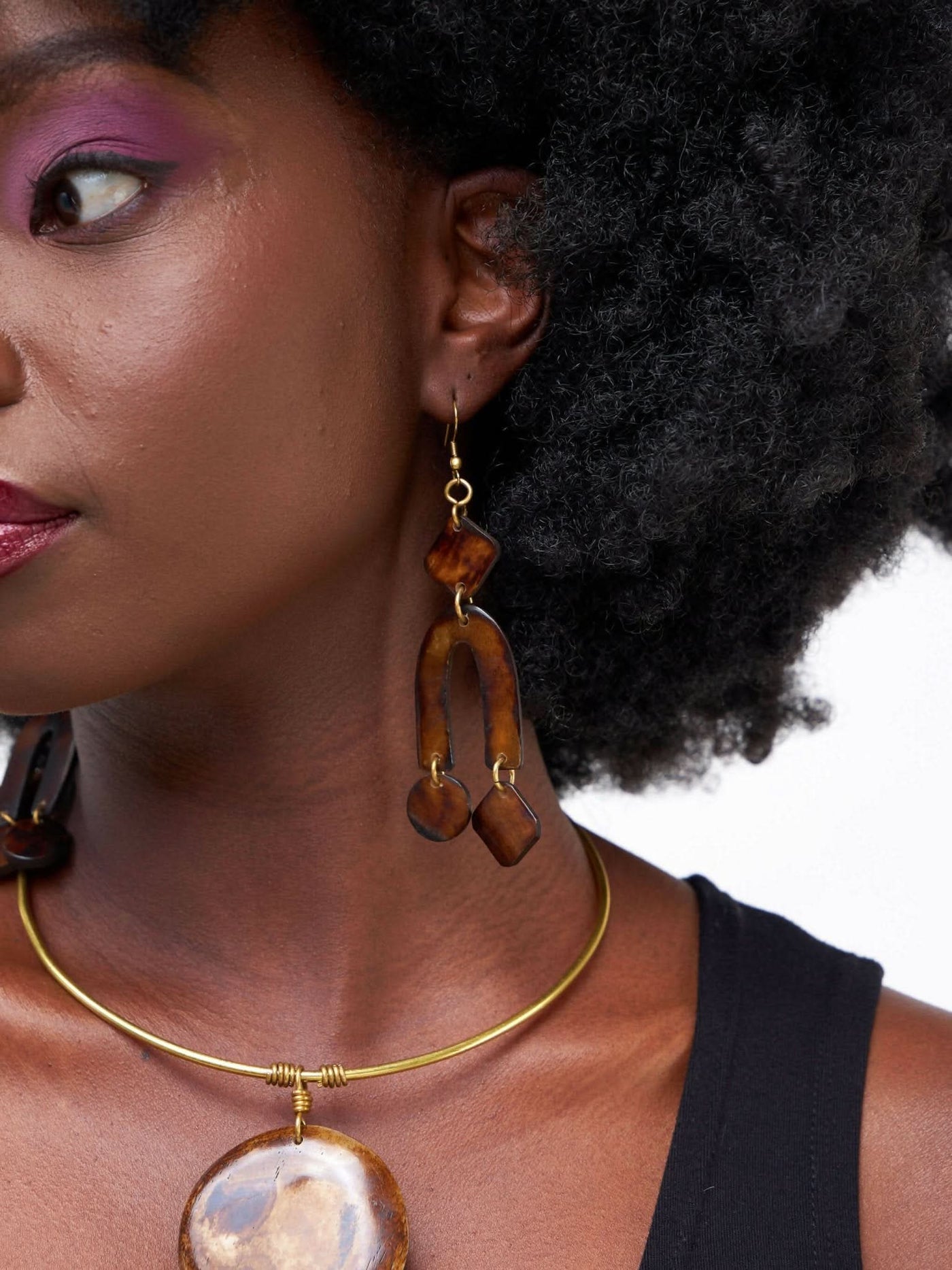 Dangle Earring - Brown - Shopzetu