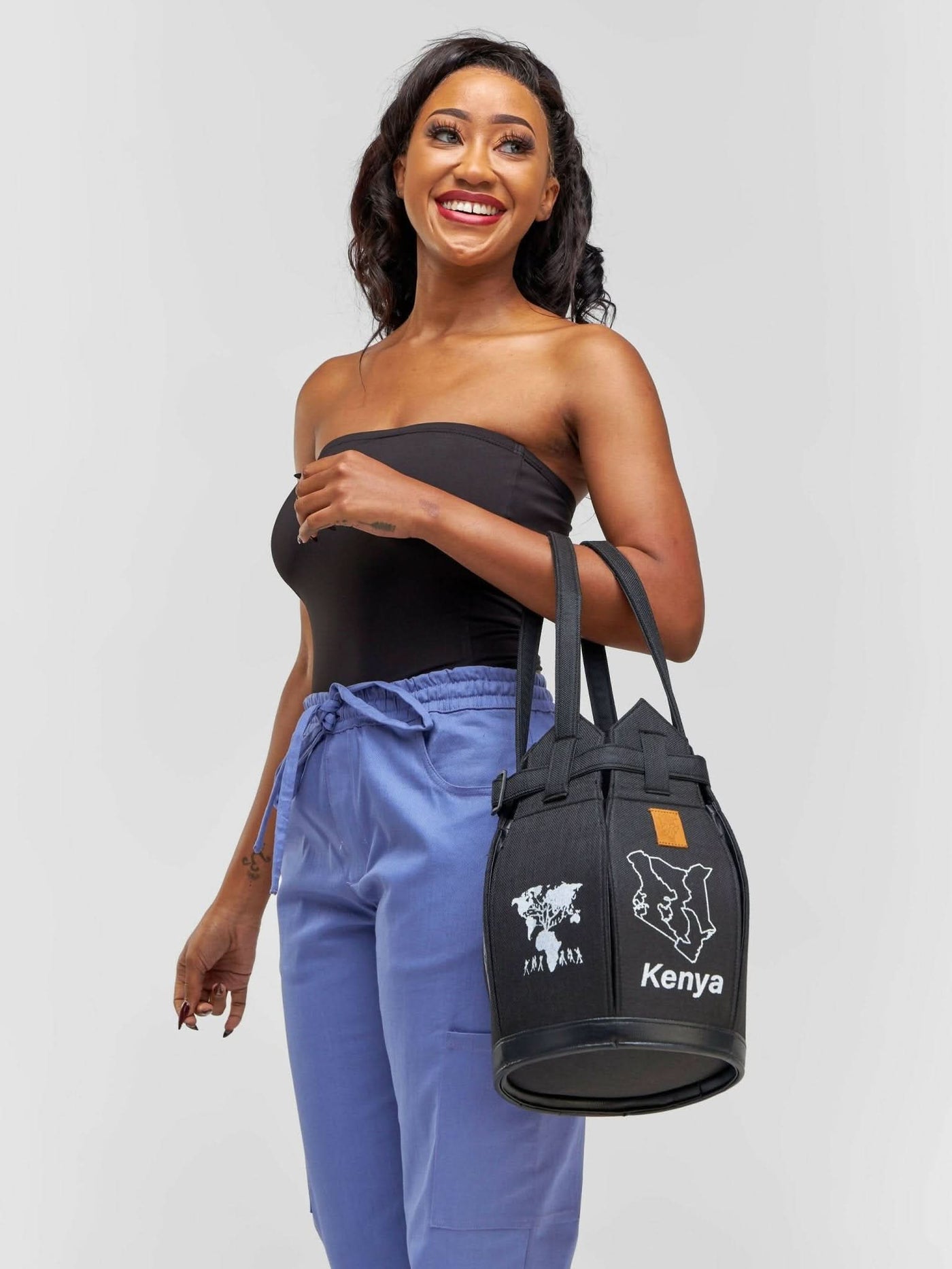 Kuldra Pineapple Spike Handbag - Black - Shopzetu