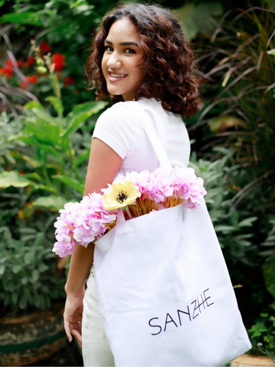 Sanzhe Signature Tote Bag - White - Shopzetu