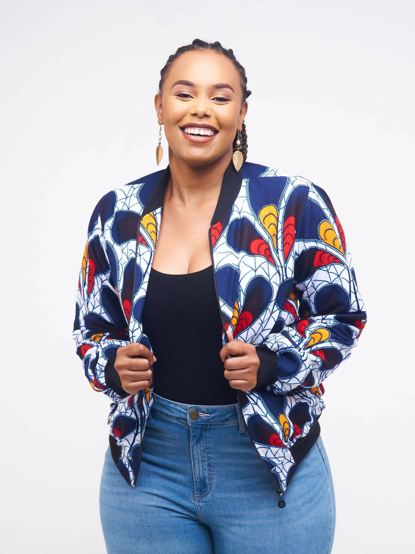 Izulu Sileita 2 Bomber Jacket - White - Shopzetu