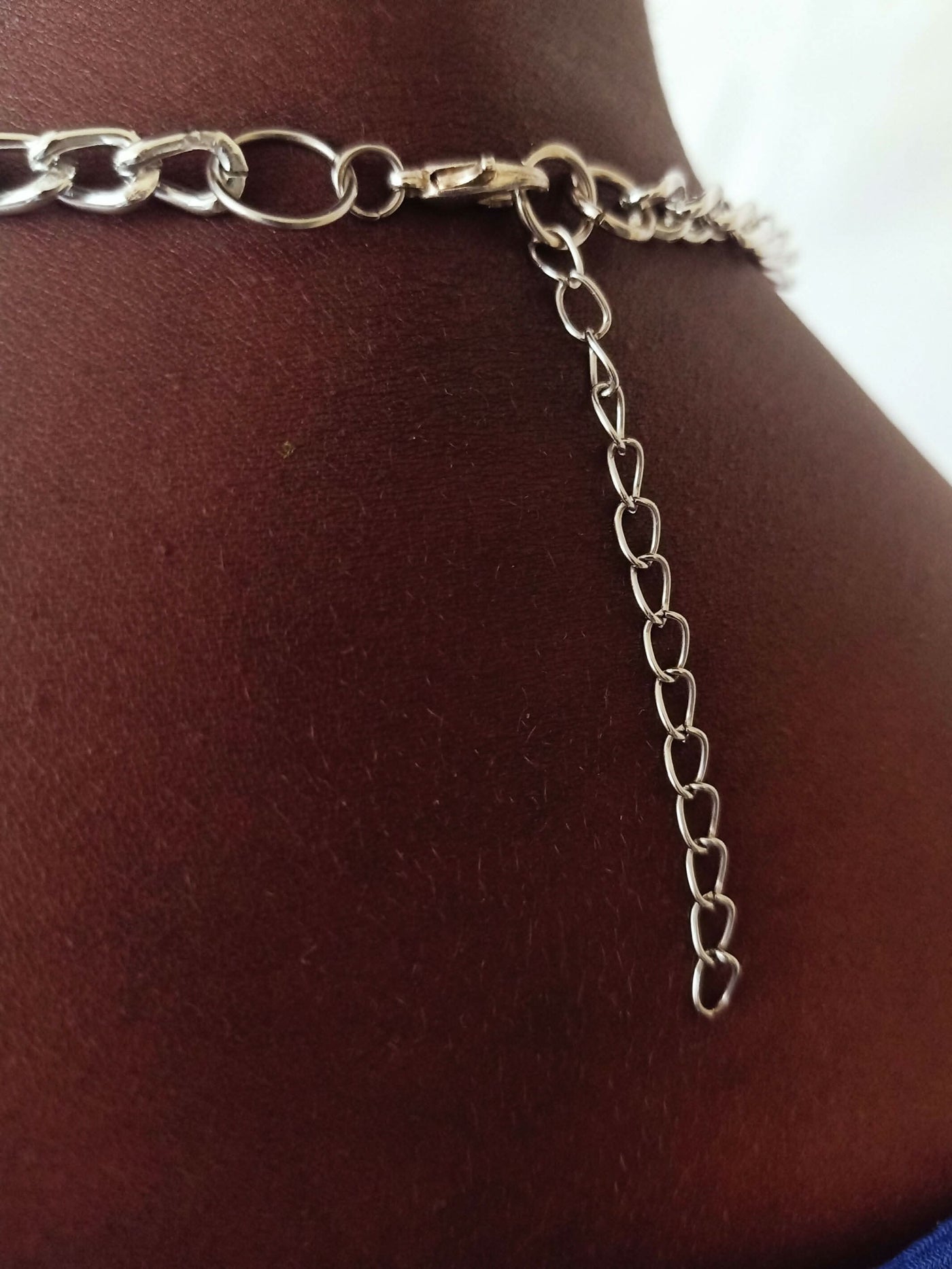 Xara Gems Yoga Necklace - White / Black