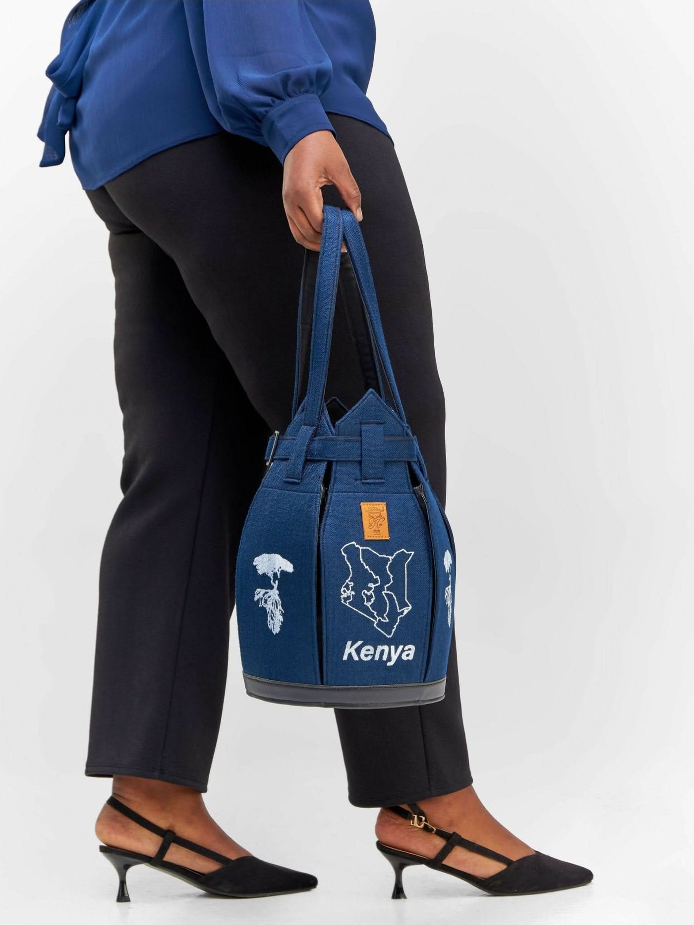 Kuldra Pineapple Spike Handbag - Blue - Shopzetu