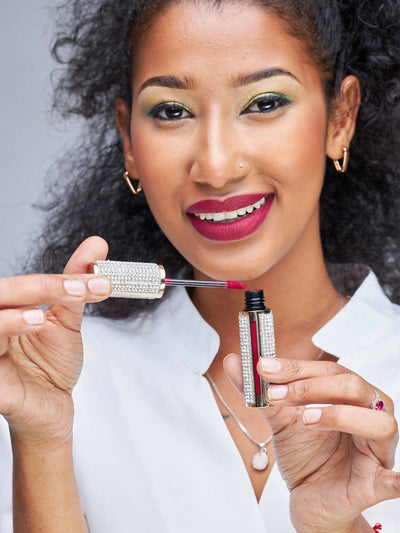 Glamour Queen Boss In Skirt Lipstick - Magenta Red - Shopzetu