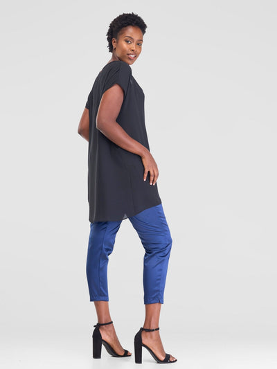Vivo Sakari V-Neck Drop Shoulder Top - Black - Shopzetu