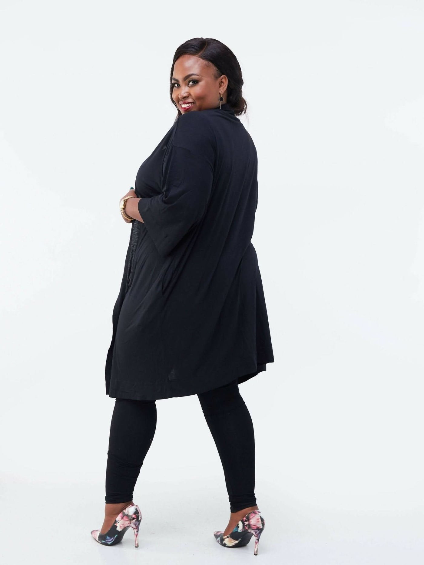 Hessed Long Buttonless Waterfall - Black - Shopzetu