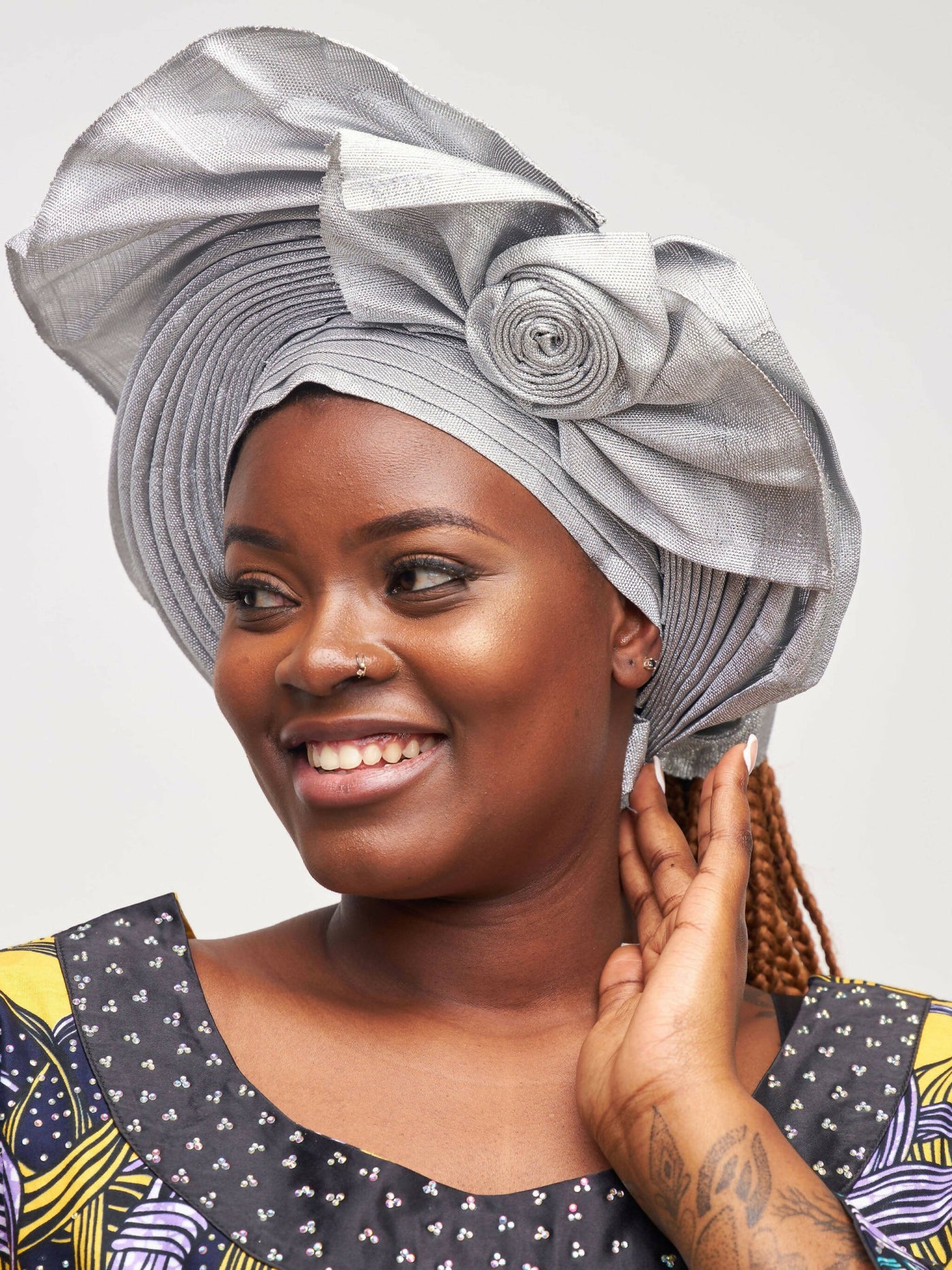 Manita Collections Silver 'auto gele' Headgear - Silver - Shopzetu