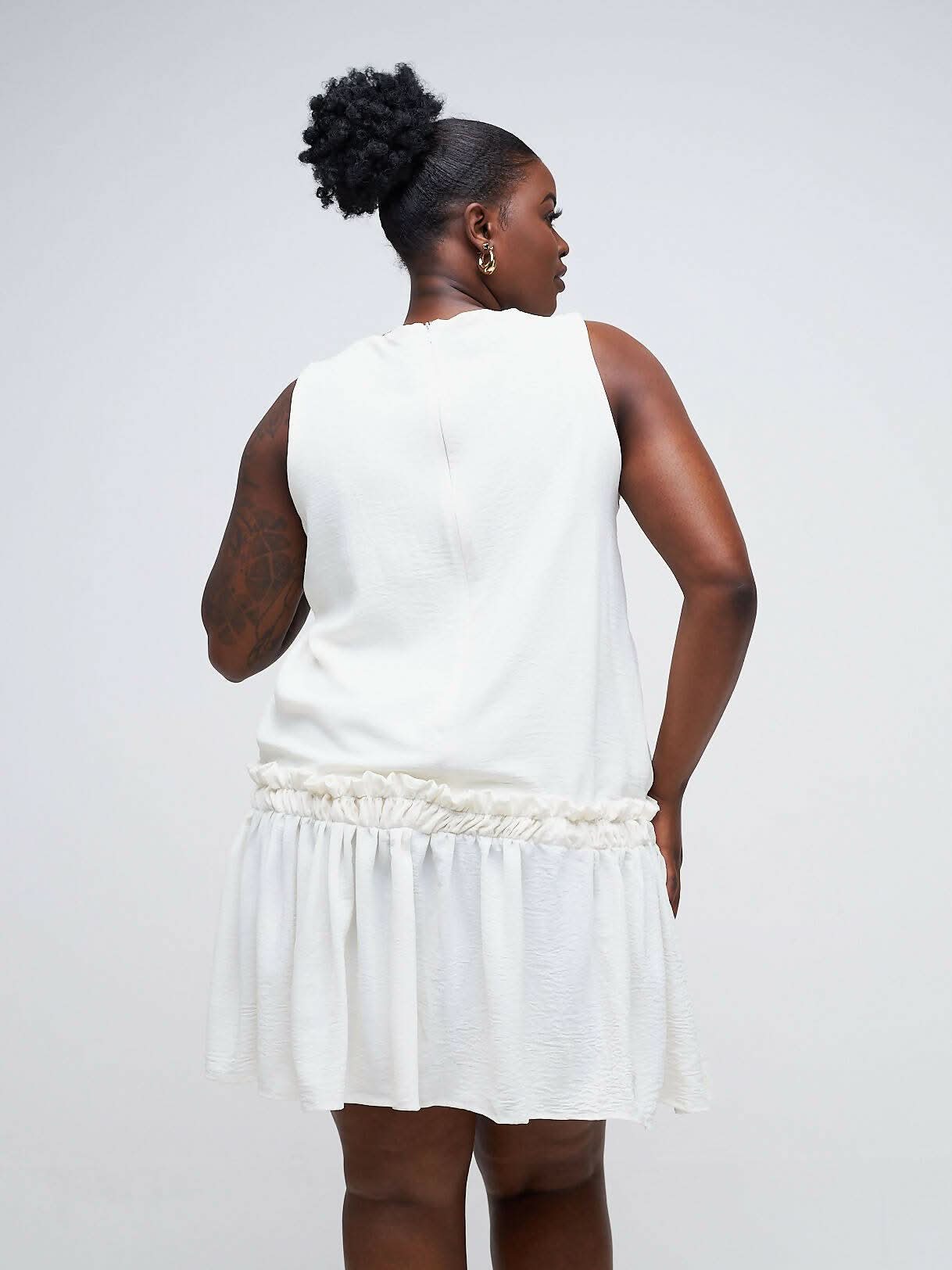 Simbaress Pierra Shift Dress - Cream - Shopzetu