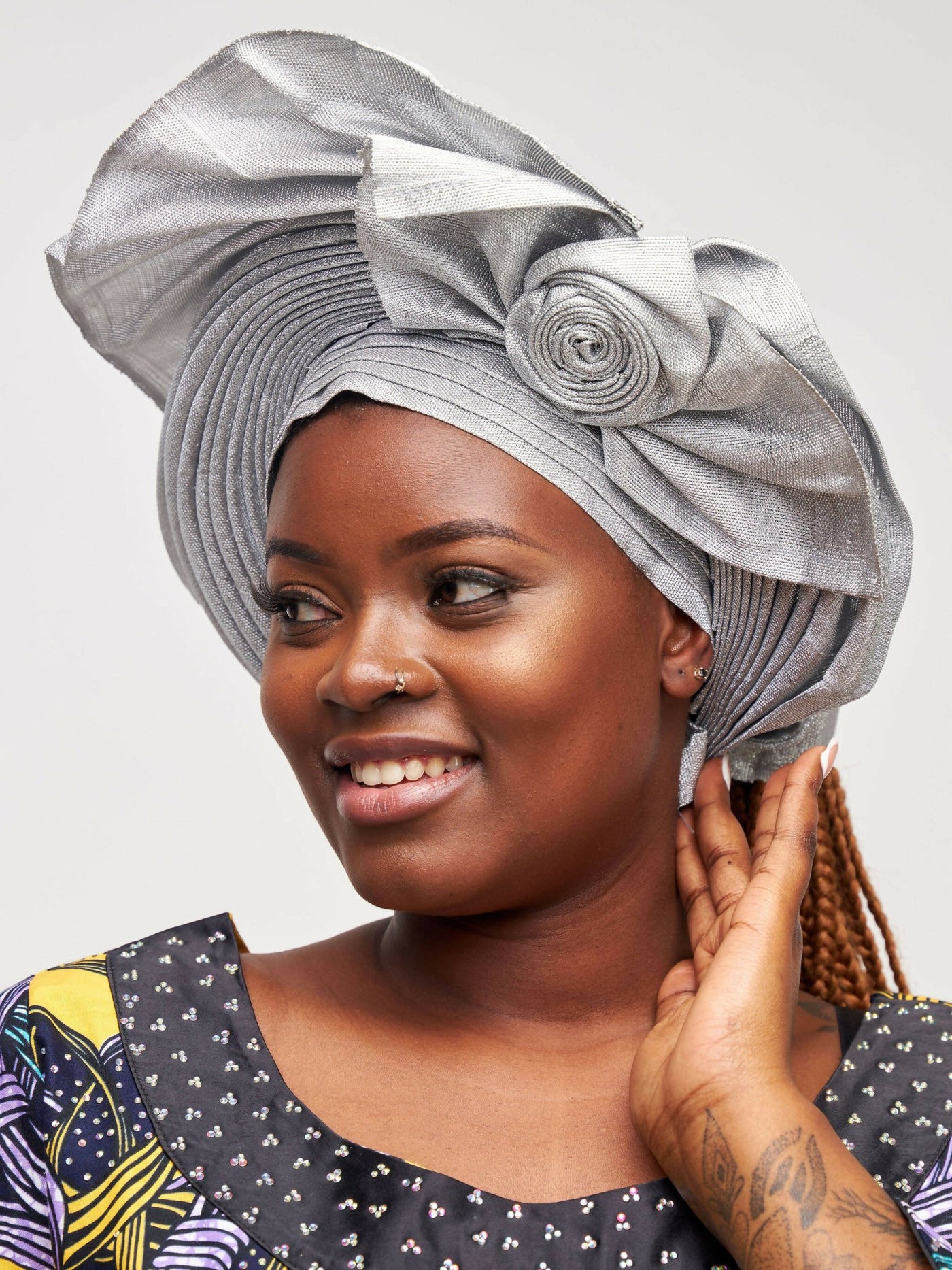 Manita Collections Silver 'auto gele' Headgear - Silver - Shopzetu