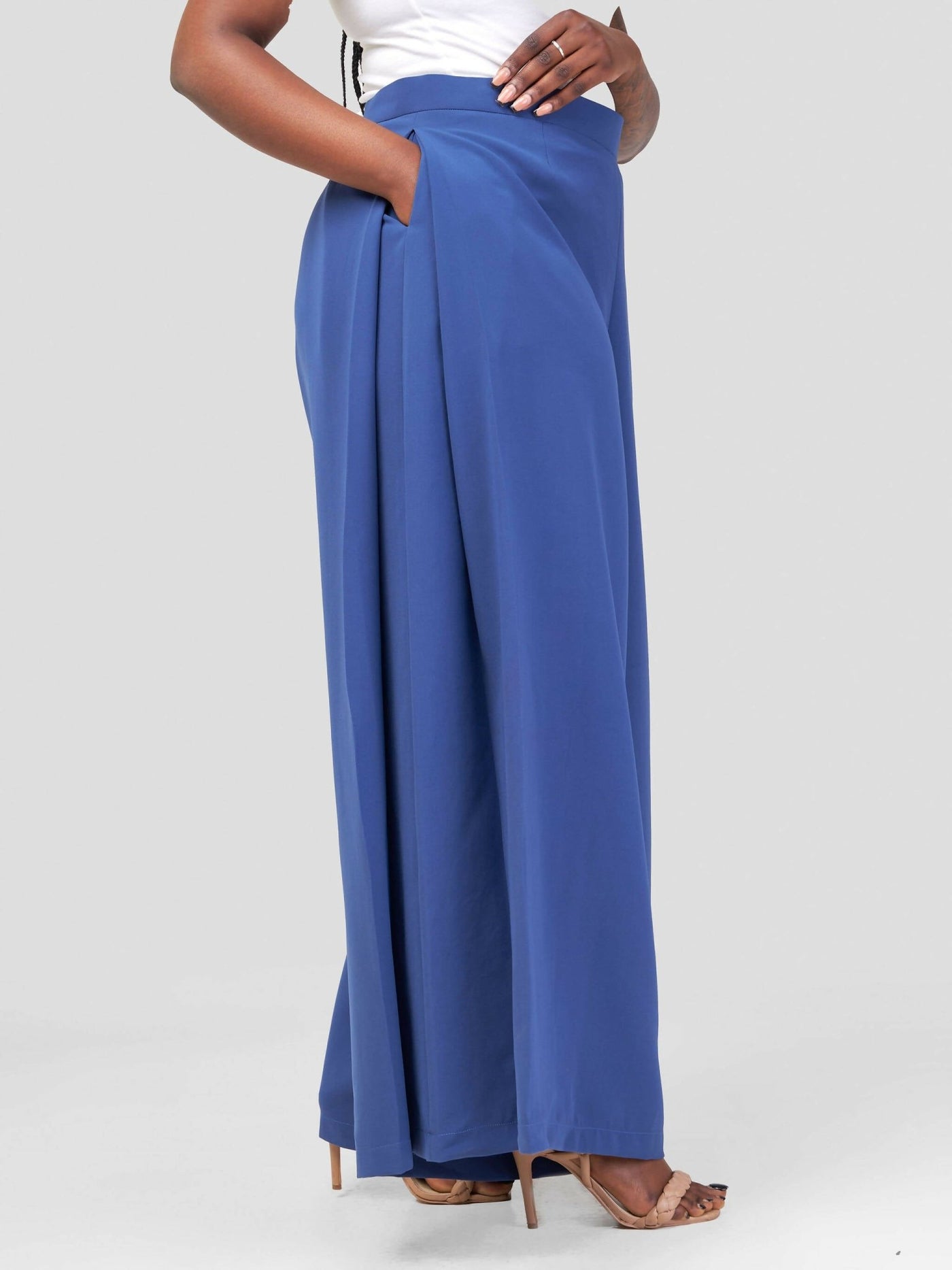 Izulu Chamboi Pants - Blue - Shopzetu