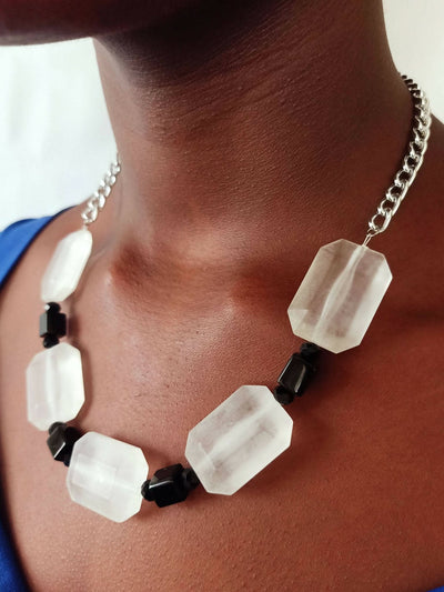 Xara Gems Yoga Necklace - White / Black - Shopzetu