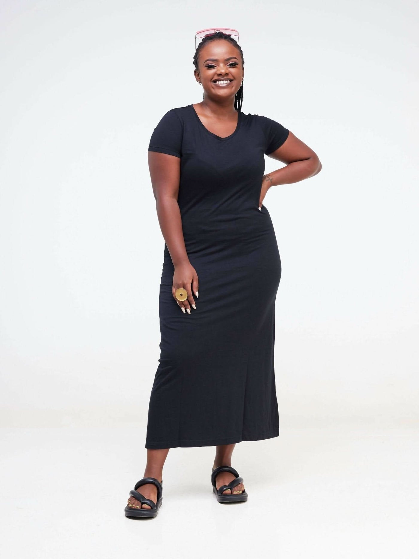 Hessed Sleeved Midi Plain Dress - Black - Shopzetu