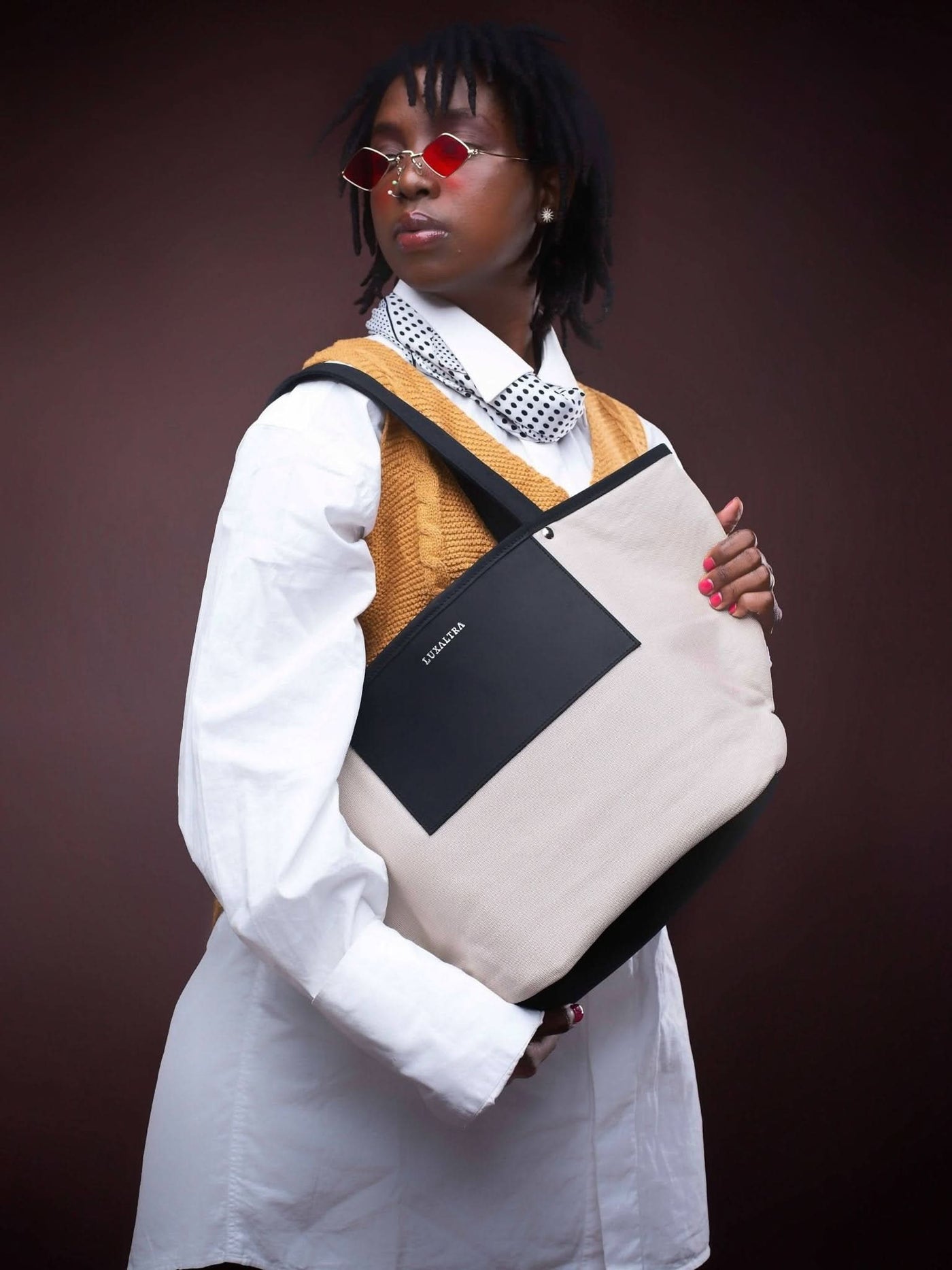 Luxaltra Tsavo Tote - Beige - Shopzetu