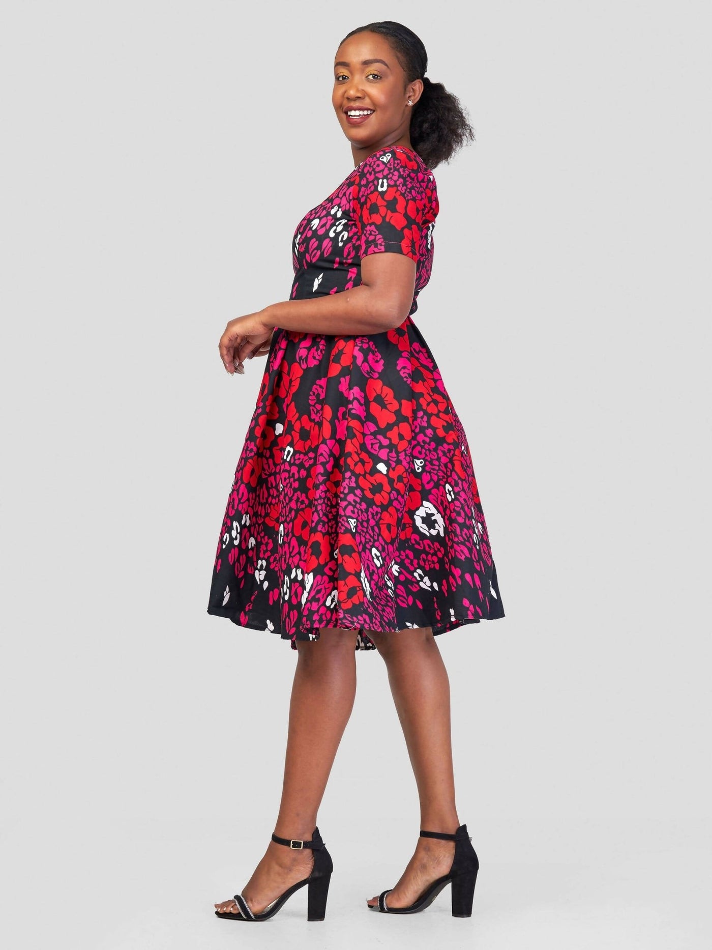 Gravio Fashions Chui Skater Dress - Pink Red - Shopzetu