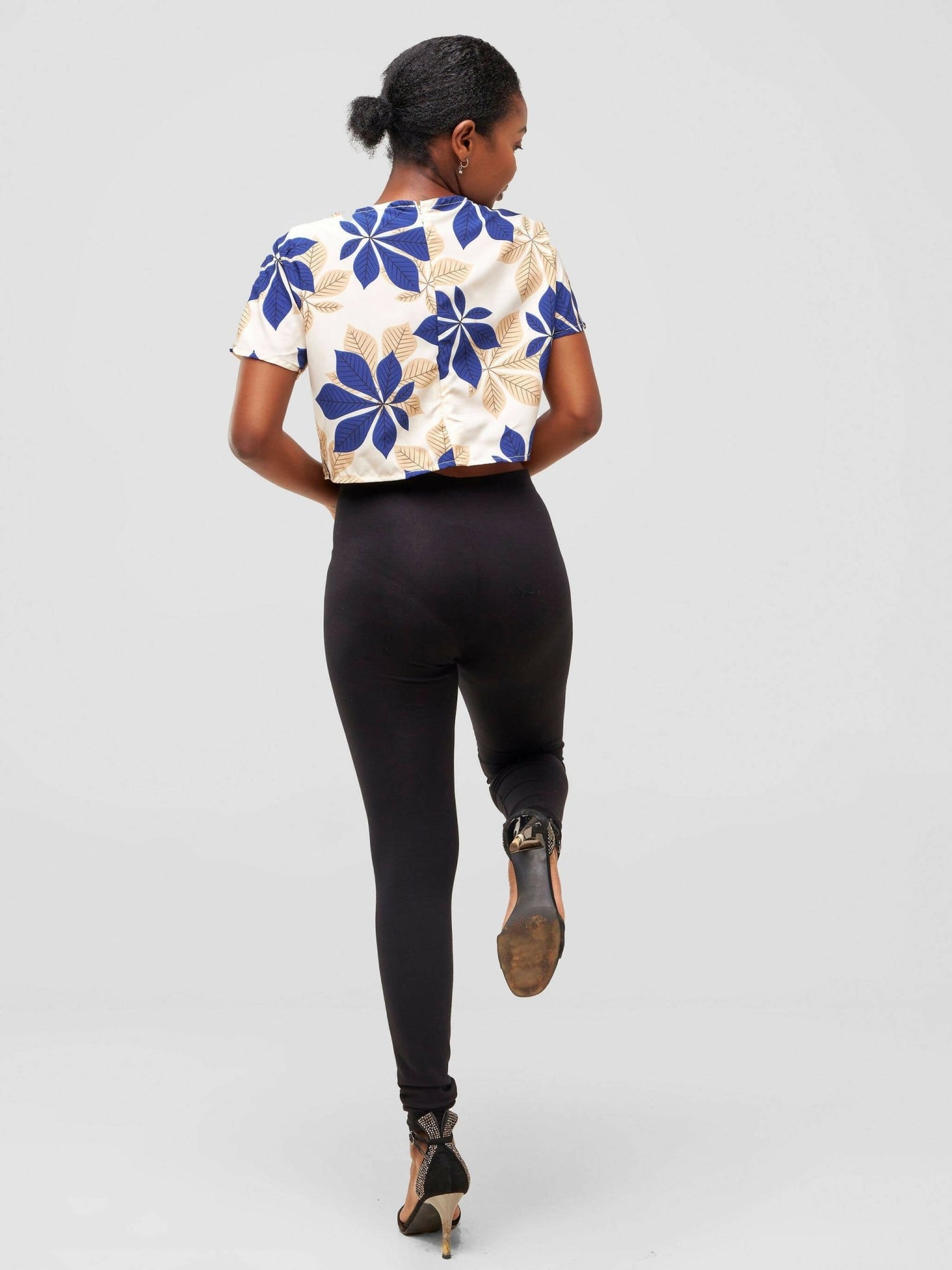 Timyt Urban Wear Diva Dazzle Belly Baring Top - Floral - Shopzetu