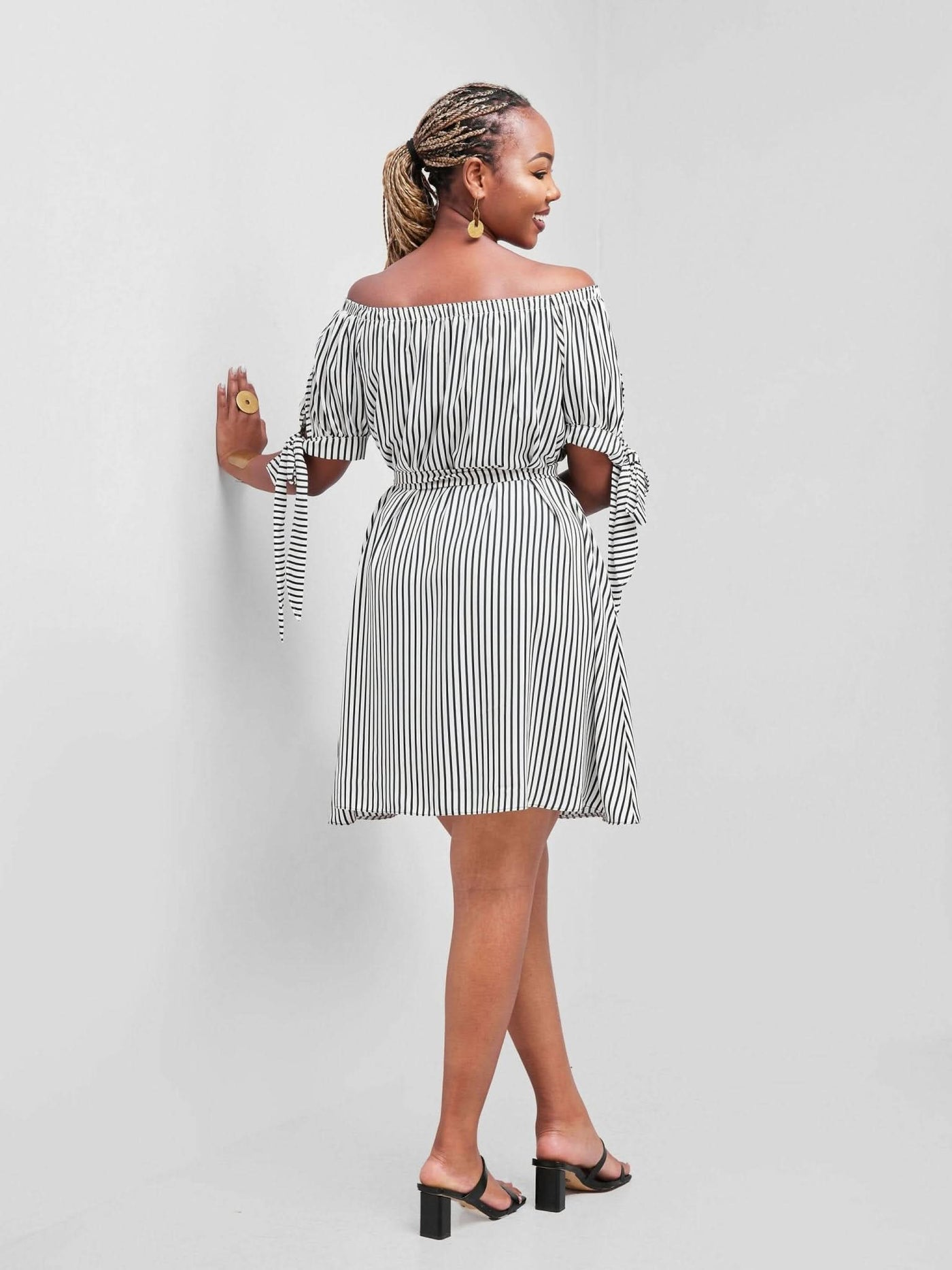 Salok Havilah Dabby Off-shoulder Knee Length Dress - Navy Blue Stripes - Shopzetu