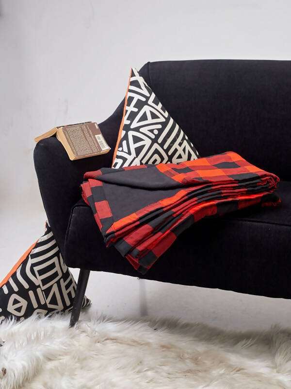 Pink Hippo Maasai Fleece Blanket - Red/Black - Shopzetu